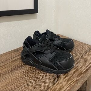 Toddler Nike shoes